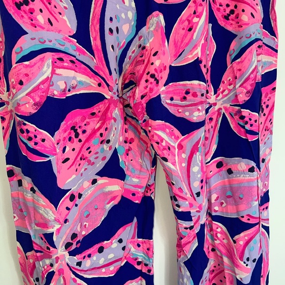 Lilly Pulitzer Pink and Blue zebra Floral Pants - Picture 11 of 13